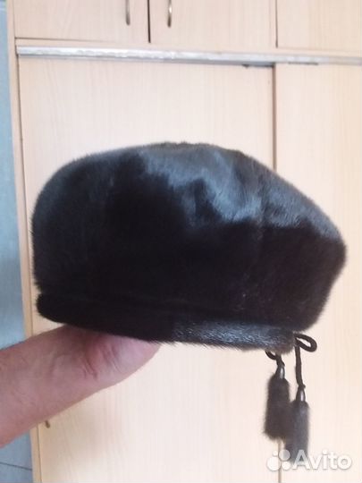 Берет их меха нерпы