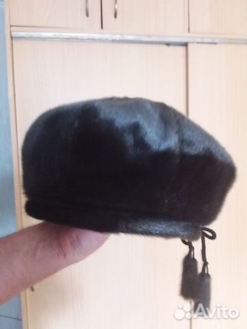 Берет их меха нерпы