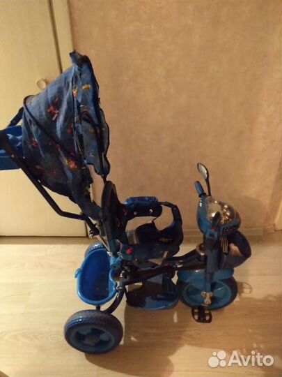 Трехколесный велосипед