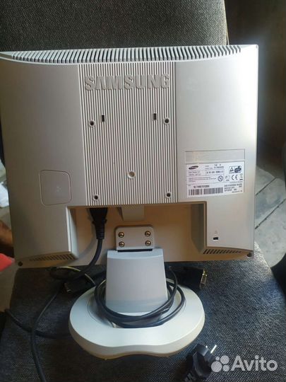 Монитор Samsung 17