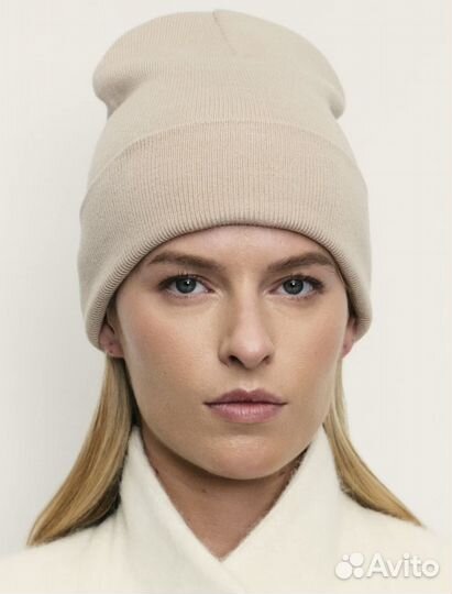 Шапка женская весенняя