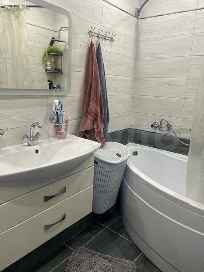 3-к. квартира, 92 м², 4/10 эт.