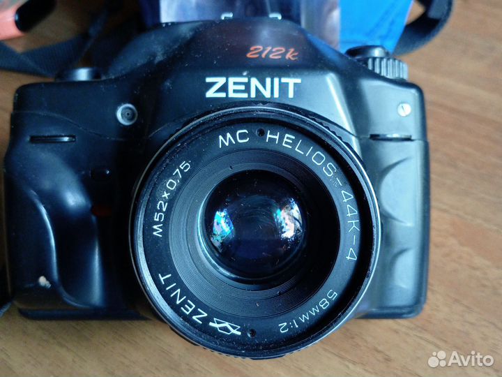 Зеркальный фотоаппарат зенит 212