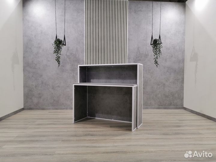 Стол ресепшн