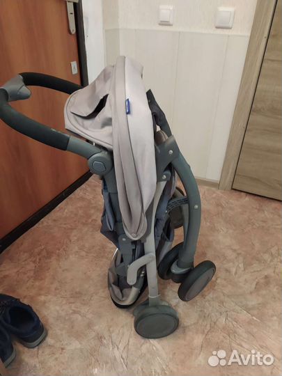 Прогулочная коляска бу Chicco в хорошем состоянии