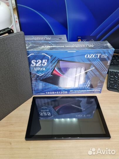 Планшет новый с клавиатурой и мышкой