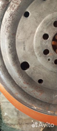 Маховик на Passat B7