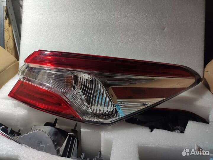 Задние фонари Тойота Камри 70