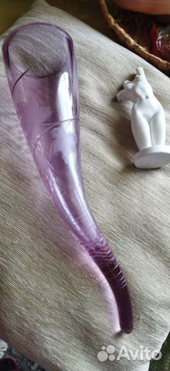 Бокал рог из цветного стекла