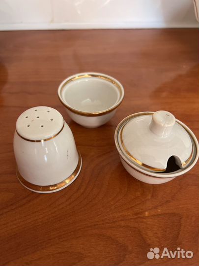 Посуда советская чашки супник блюдо разное