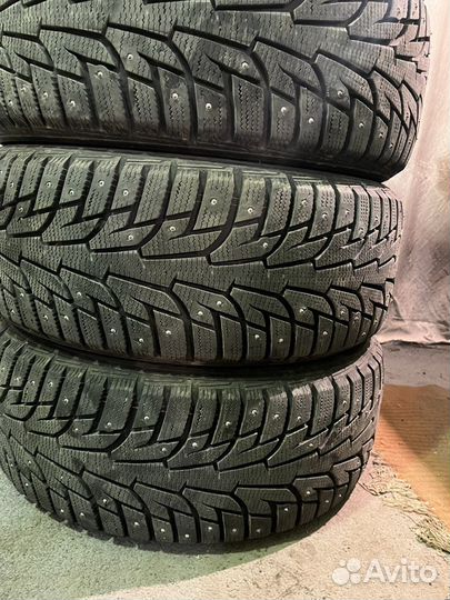 Hankook Winter I'Pike 205/55 R17