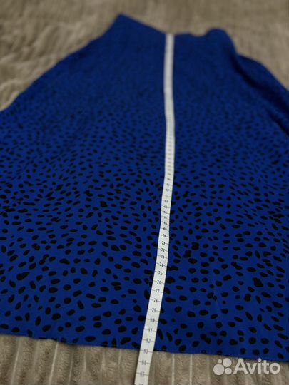 Юбка миди с разрезом