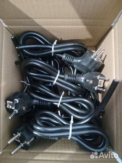 Шнур электрический с угловой вилкой