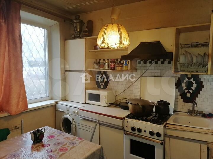 2-к. квартира, 52 м², 1/5 эт.