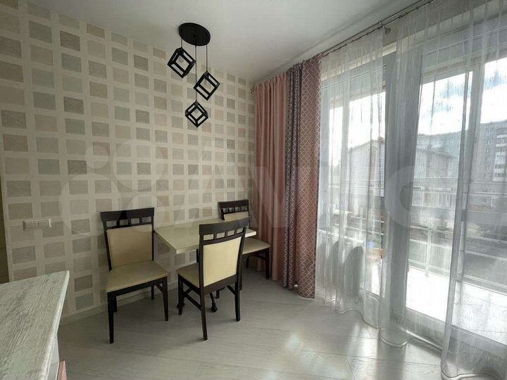 2-к. квартира, 37,5 м², 4/10 эт.