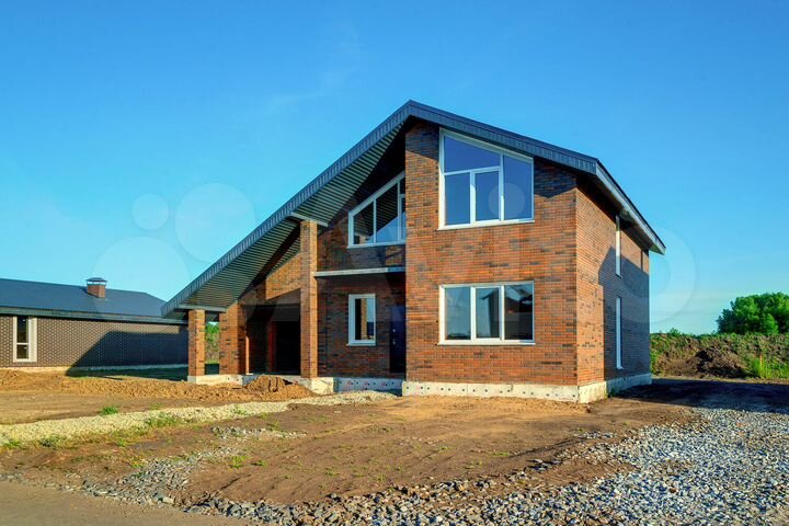 Коттедж 184 м² на участке 8,5 сот.