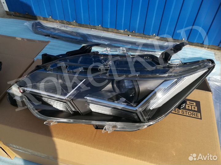 Фары Toyota Camry 55 14-2017 Стиль lambo