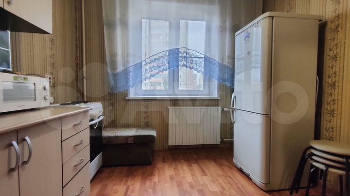 1-к. квартира, 42 м², 2/10 эт.