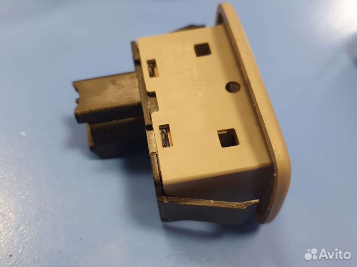 Citroen C5 кнопка задняя стеклоподьемника