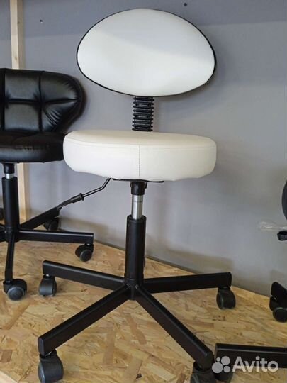 Стул Таблетка