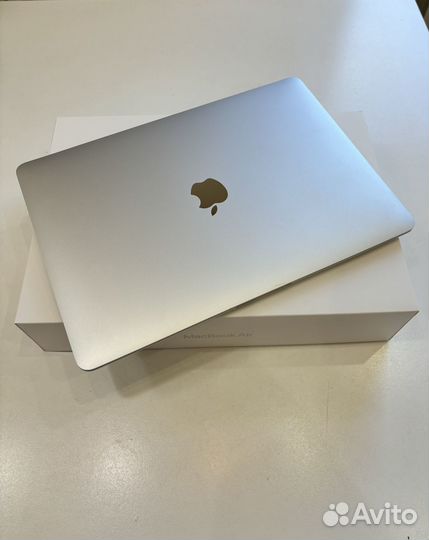 Apple macbook Air 13 M1 8gb 256