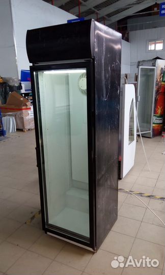 Холодильный шкаф б/у