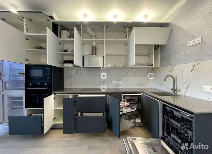 Угловая кухня. Кухонный гарнитур на заказ