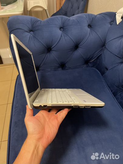 Ноутбук Sony vaio pcg 71211v б/у (на запчасти)