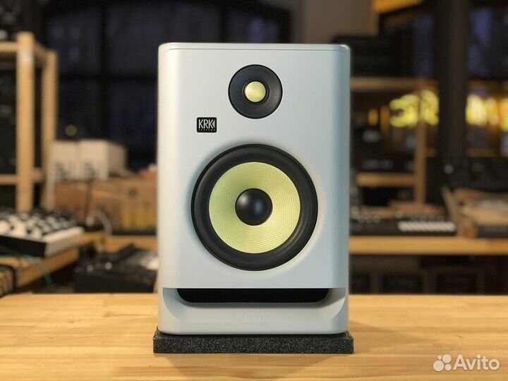 KRK rokit 7 RP7G4WN White