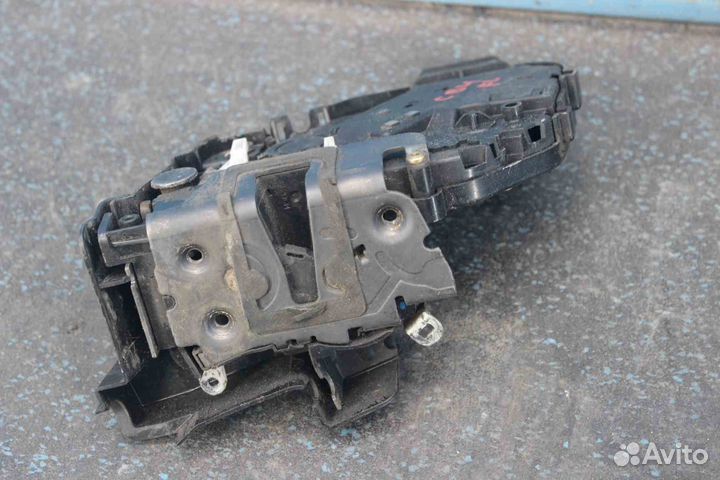 Замок двери Ford Focus II (Форд Фокус 2) CB4 48967