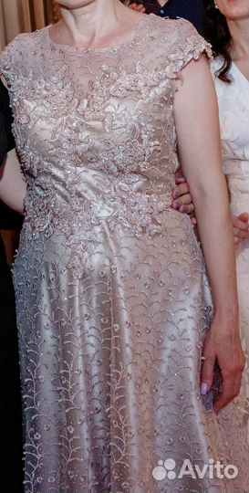 Вечернее платье