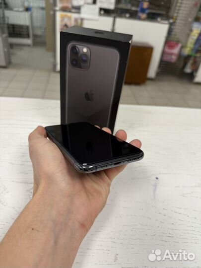 iPhone 11 Pro, 64 ГБ