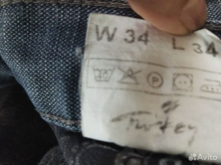 Джинсы мужские