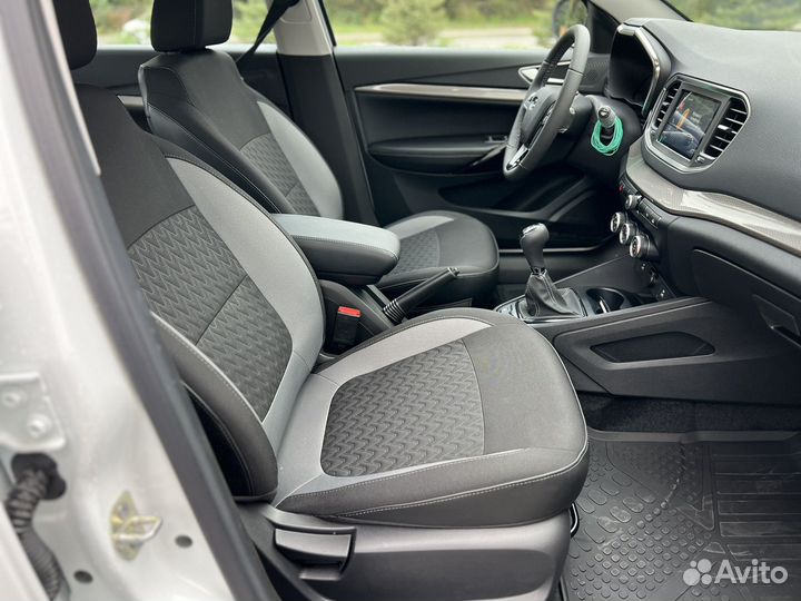 LADA Vesta 1.6 МТ, 2023, 2 км