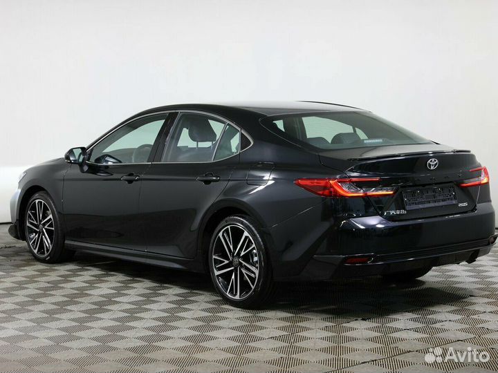 Toyota Camry 2.0 CVT, 2024