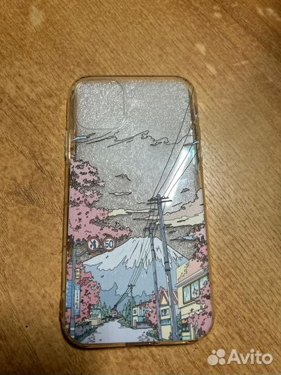 Чехлы на iPhone 11