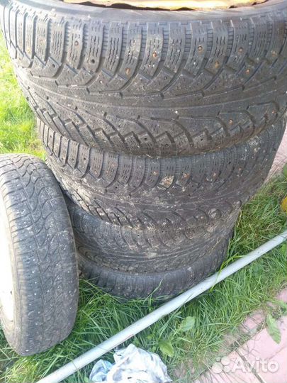 Nokian Tyres Hakkapeliitta 5 285/65 R18