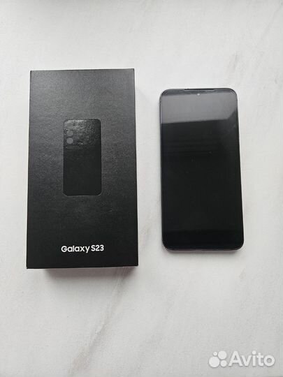 Samsung Galaxy S23, 8/256 ГБ