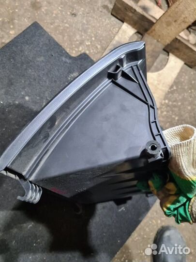 Бардачок Mitsubishi Lancer 9 4G18 2005