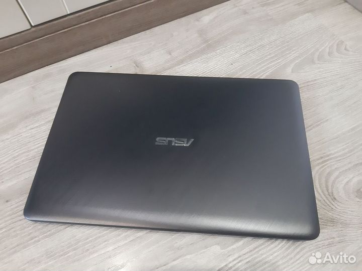 Asus D543M