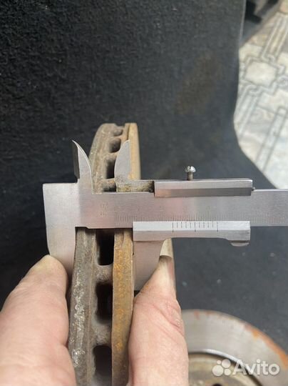 Комплект тормозных дисков Volkswagen passat b7