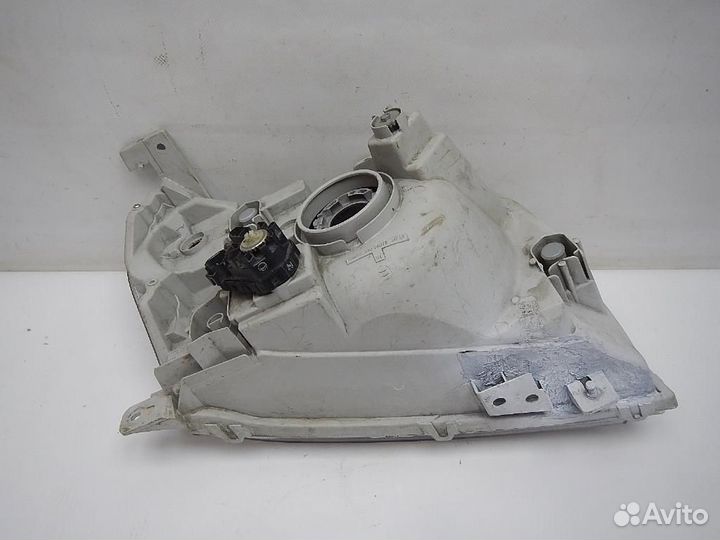 Фара левая Suzuki Grand Vitara