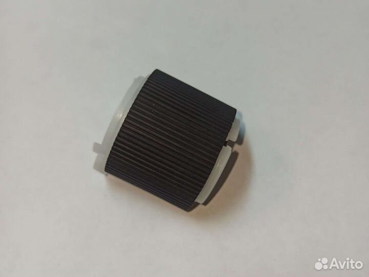 FL3-1352 Ролик захвата бумаги из кассеты/лотка руч