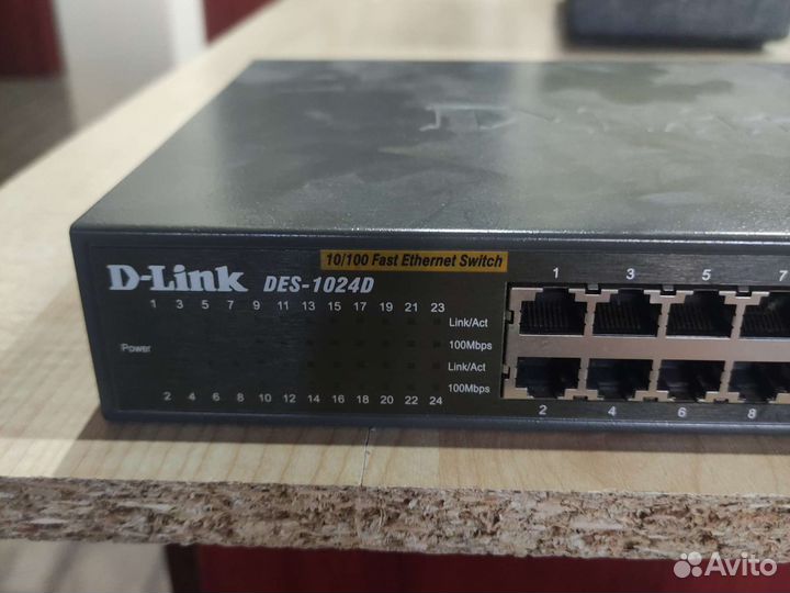 Коммутатор D-link des-1024d