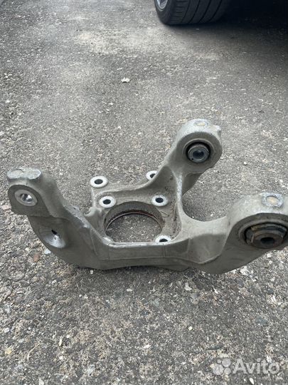 Задний кулак Ford Mustang 6 gen