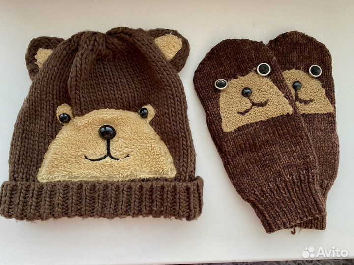 Шапка и варежки мишка на взрослого б/у