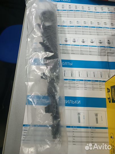 Кронштейн фары правый KIA K5 с 20 го года