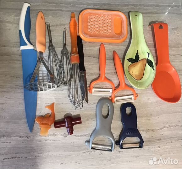 Контейнеры,кружка с зайцем,соусник