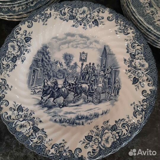 Сервиз столовый, антикварный