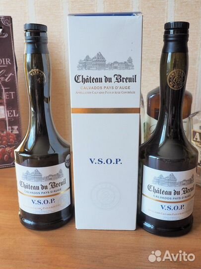 Пустые бутылки из под алкоголя